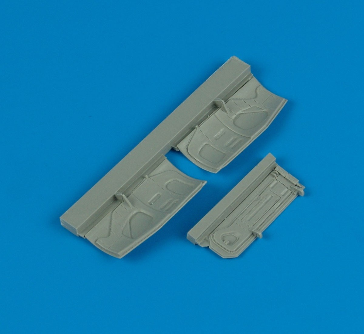 Quickboost F-16 Fighting Falcon undercarriage covers (for Hasegawa) (Plastic model) image 2