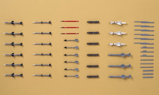 Hasegawa Aircraft Weapons V U.S.Missiles And Launcher Set (Plastic model) image 3