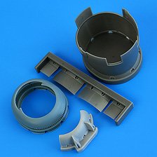 Quickboost F6F-3 Hellcat cowling early - closed flaps (for Hasegawa) (Plastic model)