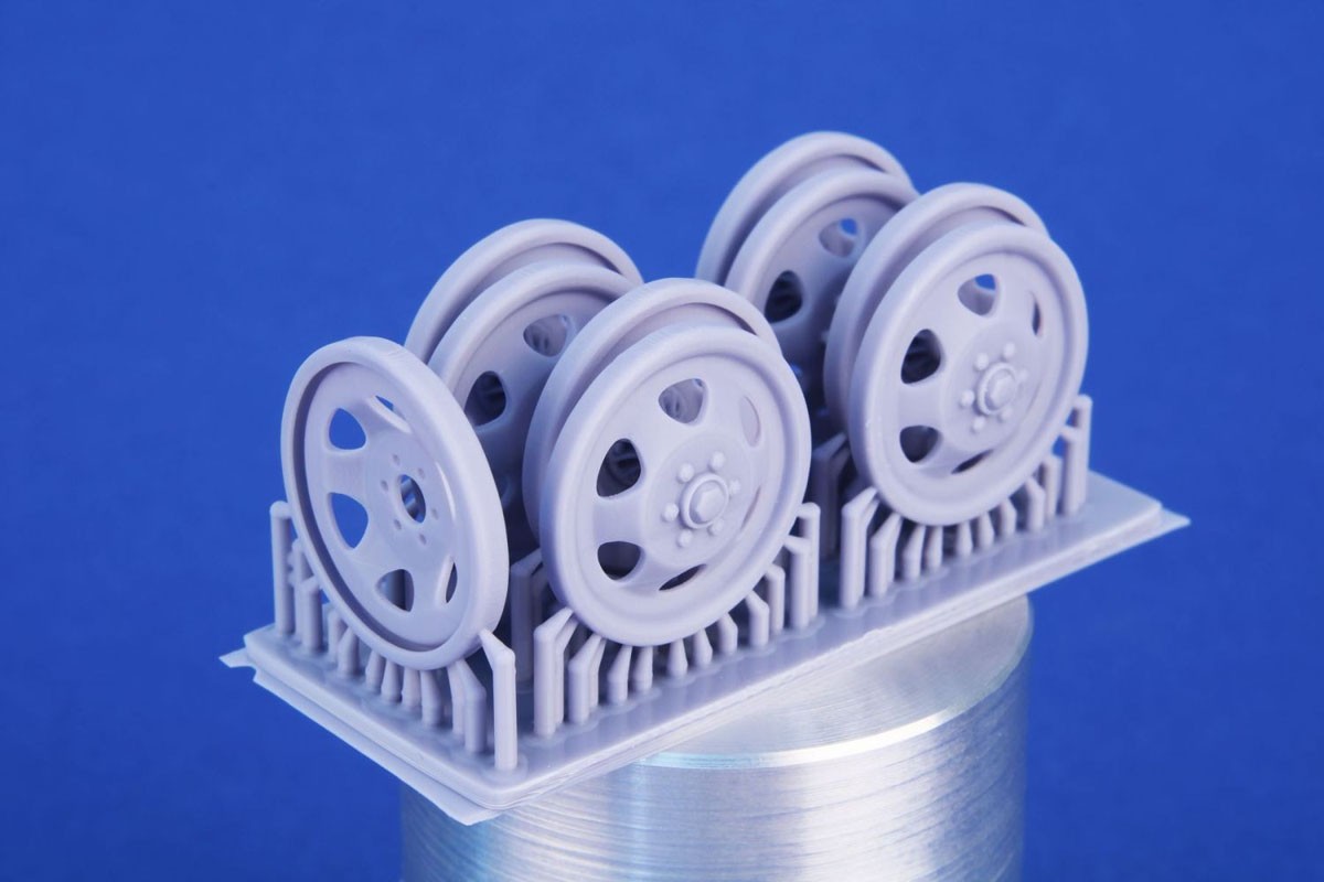 CMK Raupenschlepper Ost RSO Road Wheels / for Miniart kits (Plastic model) hình ảnh 4