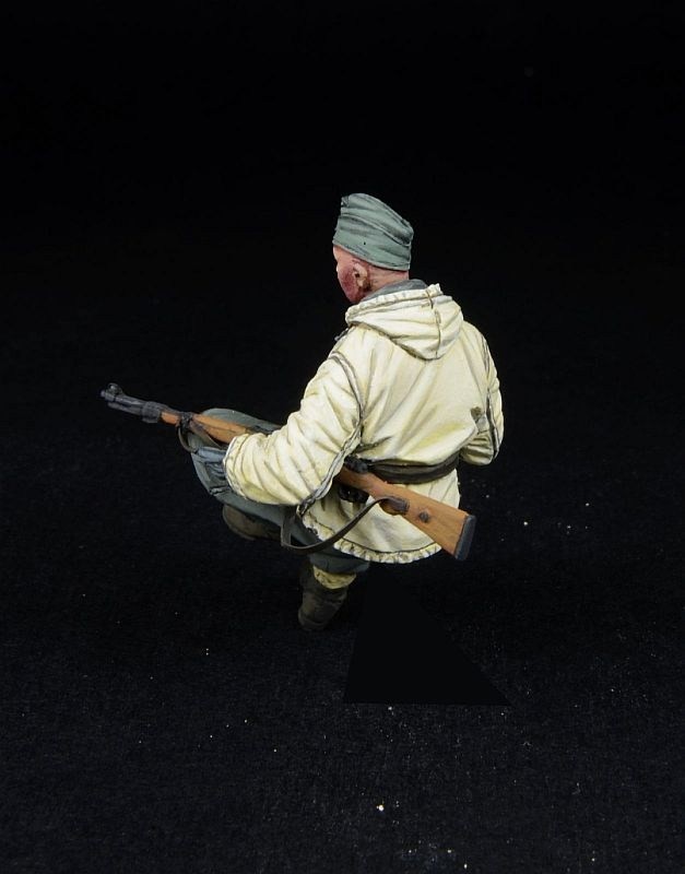 D-Day Miniatures Studio WSS Soldier sitting, Winter 1943-45 (for Tamiya) (Plastic model) image 4