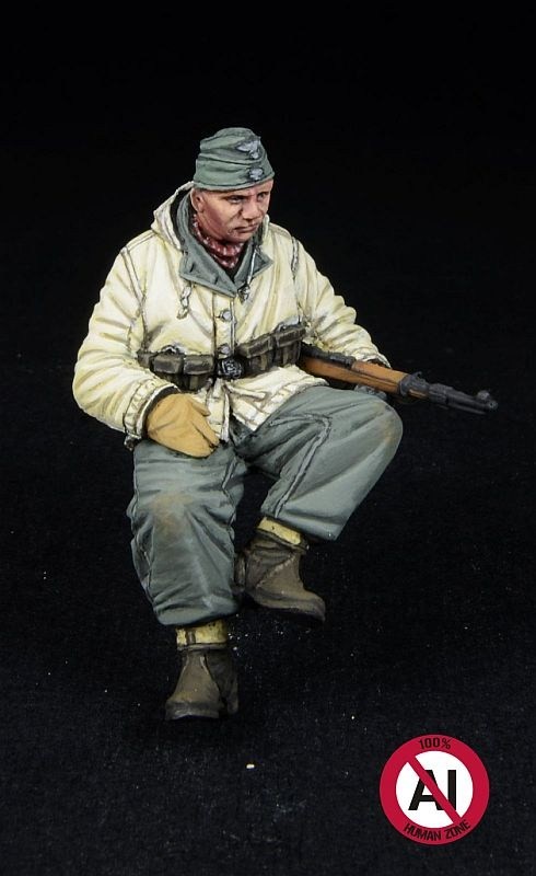 D-Day Miniatures Studio WSS Soldier sitting, Winter 1943-45 (for Tamiya) (Plastic model) image 5