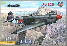 Modelsvit Yak-9DD Jagdflugzeug (Plastikmodell) Bild 1
