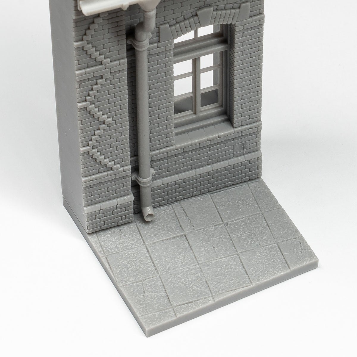 Liang Model European Station Building gambar 5