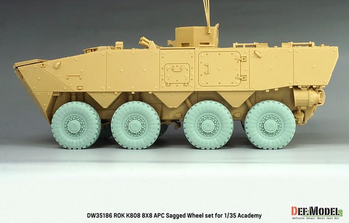 Def.Model 한국군 K808 8X8 장갑차 처짐 휠 세트 (아카데미용) (프라모델) 이미지 7