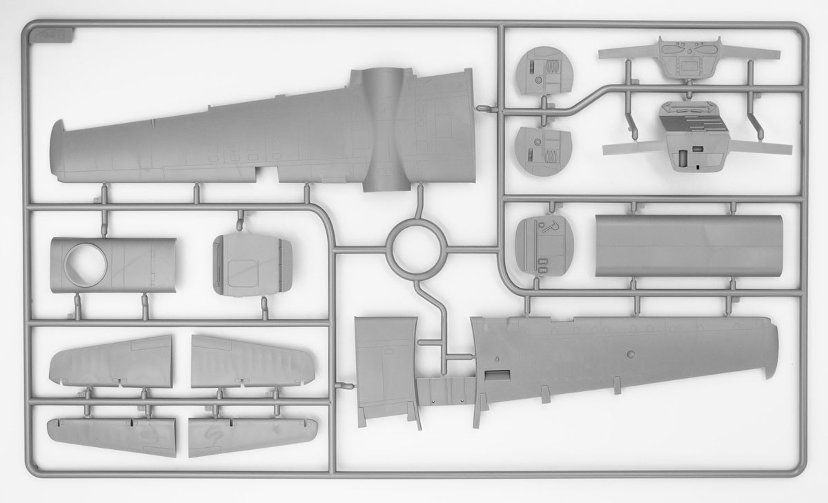 ICM `Dangerous Beauties of the Korean War` B-26 Invader (Set of 2) (Plastic model) image 4