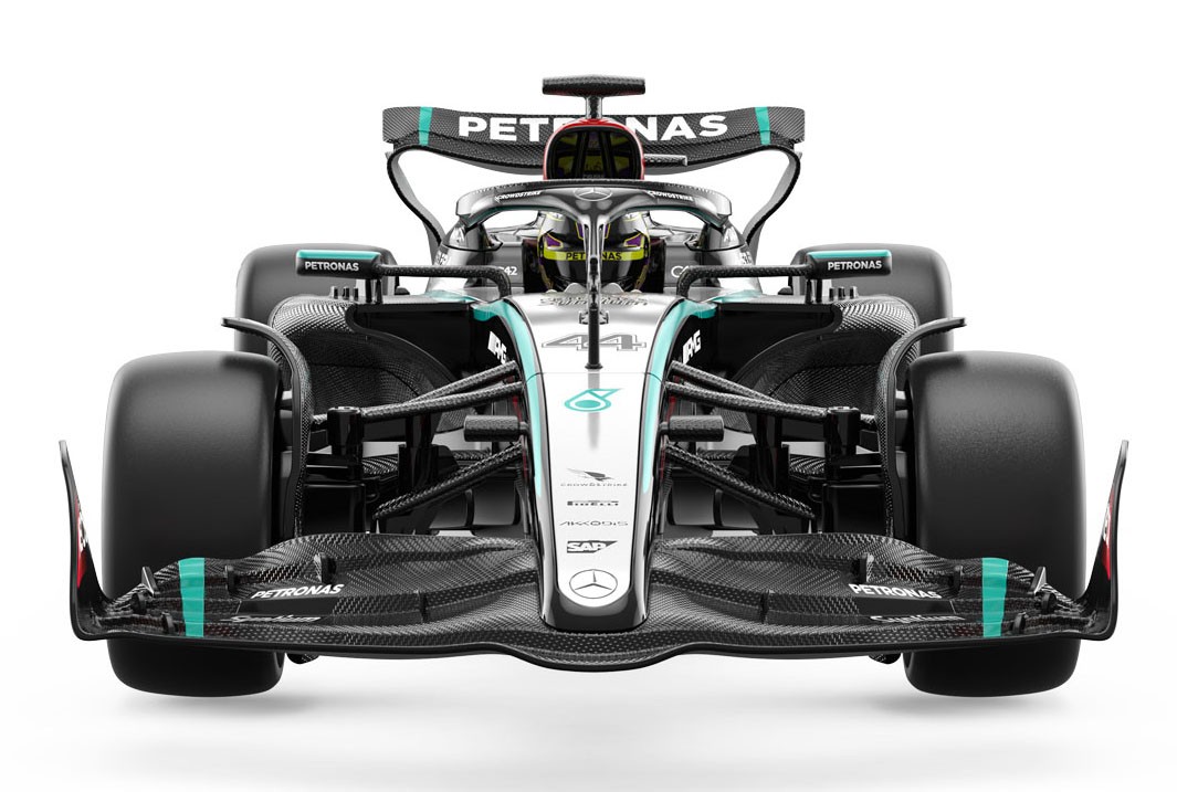 Doyusha Mercedes AMG F1 W15 E Performance (RC Model) gambar 5