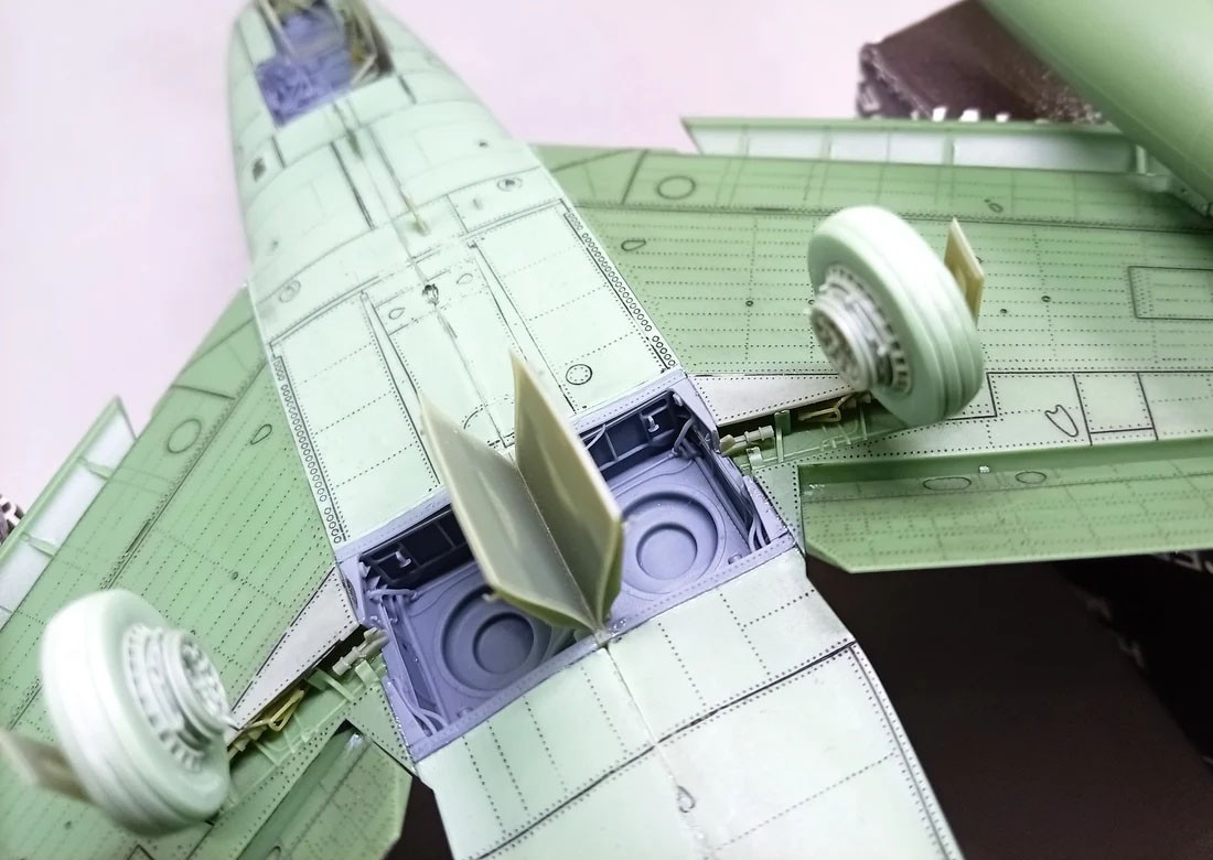 Halberd Models North American F-86H Sabre `HOG` (Plastic model) gambar 4