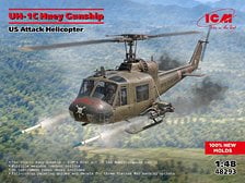 ICM UH-1C Huey Gunship US Attack Helicopter (Plastic model) Bild 1