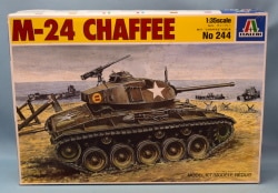 1/35 M-24 CHAFFEE 244