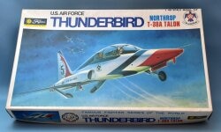 Fujimi / US AIR FORCE THUNDERBIRD NORTHROP T-38A TALON image 1