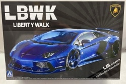 Aoshima 1/24 Liberty Walk LB Works Lamborghini Aventador Ver.2 18