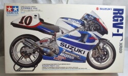 Tamiya 1/12 Motorcycle series No.81 Suzuki RGV-Γ (XR89) 14081 gambar 1