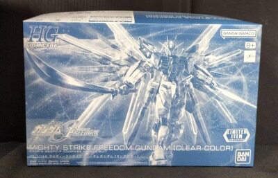 Bandai Spirits HG 1/144 Mobile Suit Gundam Seed FREEDOM Mighty Strike Freedom Gundam Clear Color Ver. 圖片 1