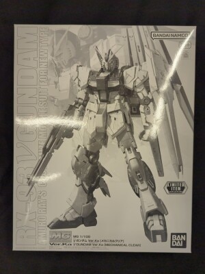 Bandai MG Mobile Suit Gundam: Char's Counterattack ν (Nu) Gundam ver.Ka Mechanical Clear ver 1/100