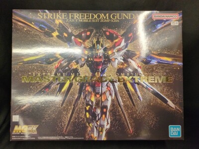 Bandai Spirits MGEX 1/100 Mobile Suit Gundam Seed DESTINY Strike Freedom Gundam/ 15+