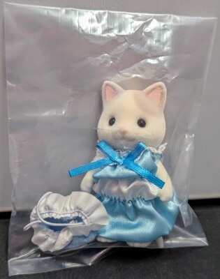 Epoch Co Sylvanian Families Lottery DX Doki-Doki Friends-Tea Time- A. Latte Cat Girl Monica
