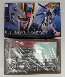 Bandai RG 1/144 Mobile Suit Gundam Seed Freedom Gundam 05 圖片 1