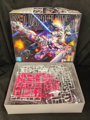 Bandai Spirits MG 1/100 Bandai Namco Unicorn Gundam/ 15+