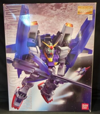 Bandai MG 1/100 Mobile Suit Zeta Gundam Super Gundam