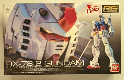バンダイ RG 1/144 機動戦士ガンダム RX-78-2 ガンダム/ガンプラ30thロゴ表記 01