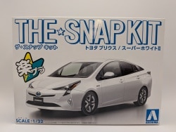 Aoshima 1/32 The Snap Kit Rakupla Toyota Prius (Super White II) 02A