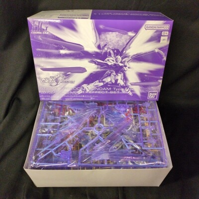 Bandai Spirits HG 1/144 Mobile Suit Gundam Seed FREEDOM Strike Freedom Gundam Type-2 & Light Wings Effect Set