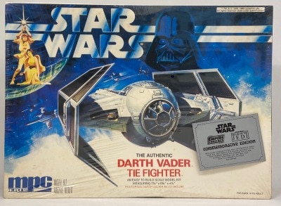 MPC/ERTL SCALE MODEL KIT DARTH VADERS TIE FIGHTER 8916
