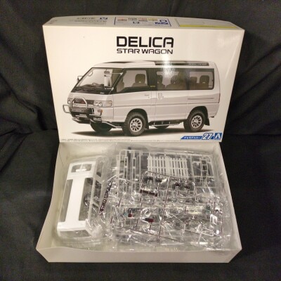 Aoshima 1/24 The Model Car Mitsubishi P35W Delica Star Wagon '91 27 圖片 1
