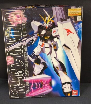 Bandai MG 1/100 Mobile Suit Gundam: Char's Counterattack ν (Nu) Gundam image 1