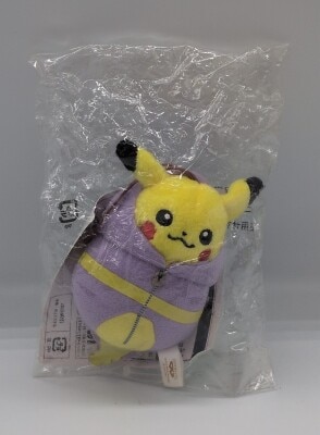 Banpresto - Ichiban Kuji Pokemon Pikachu Sleeping Bag Collection [F-Prize: Mascot with Elastic rubber- Arbok Sleeping Bag Pikachu]