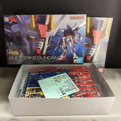BANDAI SPIRITS RG 1/144 Bandai Namco Aile Strike Gundam/+