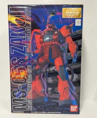 Bandai MG 1/100 Mobile Suit Gundam MS06-S Zaku II image 1