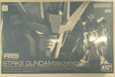 Bandai Namco RG 1/144 Mobile Suit Gundam Seed Strike Gundam Deactive Mode