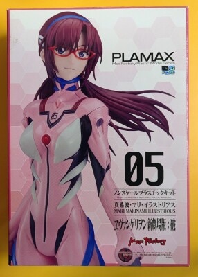 Max Factory PLAMAX Mari Illustrious Makinami