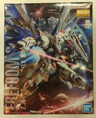 Bandai Spirits MG 1/100 Bandai Namco version Freedom Gundam Ver.2.0/15+ (indicated as such) imagen 1