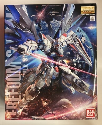 Bandai MG 1/100 Mobile Suit Gundam Seed Freedom Gundam Ver.2.0