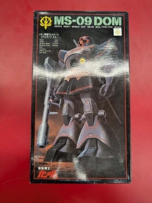 Bandai 1/100 Real Type Dom Bild 1