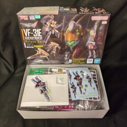 반다이 HG VF-31E 지크프리트 (머스탱 기) 디럭스 세트