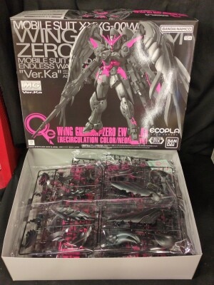 Bandai Spirits MG/Ecopla Project 1/100 Mobile Suit Gundam Wing Endless Waltz Wing Gundam Zero EW Ver.Ka Recirculation Color/Neon Pink