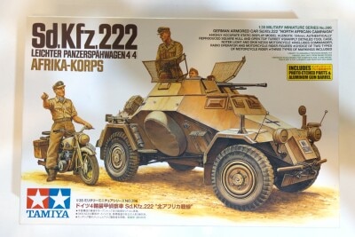 Tamiya 1/35 Military Miniature German 4-Wheel Armored Reconnaissance Vehicle Sdkfz222 North African Campaign MM286 Bild 1