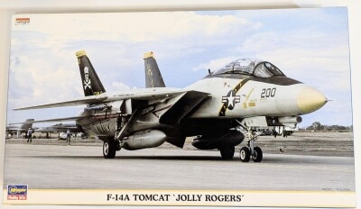 Hasegawa 1/72 LIMITED EDITION F-14A Tomcat Jolly Rogers (Limited Edition) 00364 image 1