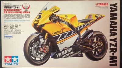 Tamiya 1/12 Motorcycle Series No.104 Yamaha YZR-M1 (50th Anniversary US Intercolor Edition) 14104