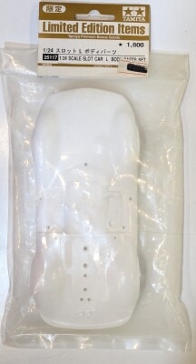 Tamiya 1/24 Limited Tag Slot L Body Parts 25117 image 1