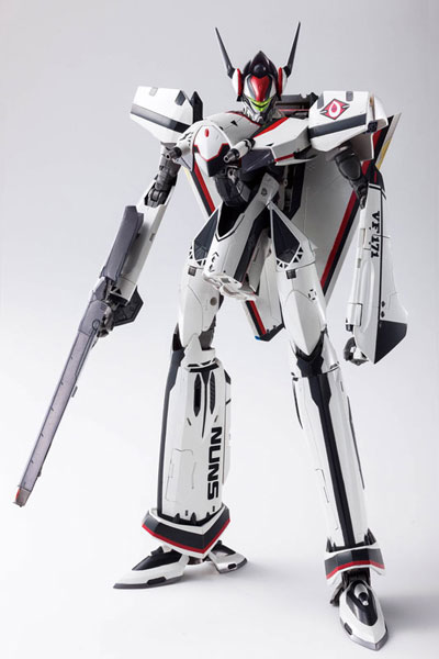 Bandai DX Chogokin - Macross Frontier: VF-171EX Nightmare Plus EX (Alto Saotome Model)