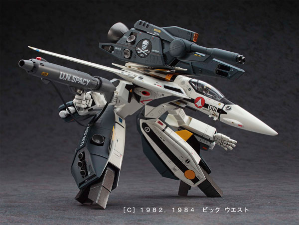 Hasegawa The Super Dimension Fortress Macross 1/72 VF-1S/A Strike/Super Gerwalk Valkyrie Plastic Model image 1