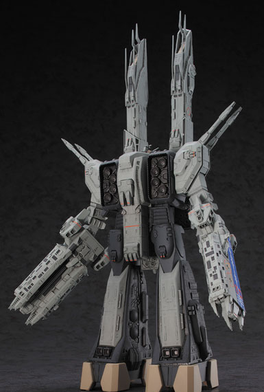 Hasegawa Macross: Do You Remember Love? 1/4000 SDF-1 Macross Ship Storm Attacker Mode "Movie Ver." Plastic Model