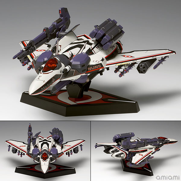WAVE Macross Frontier VF-171EX Armed Nightmare Plus [Alto Custom] 1/72 Plastic Model
