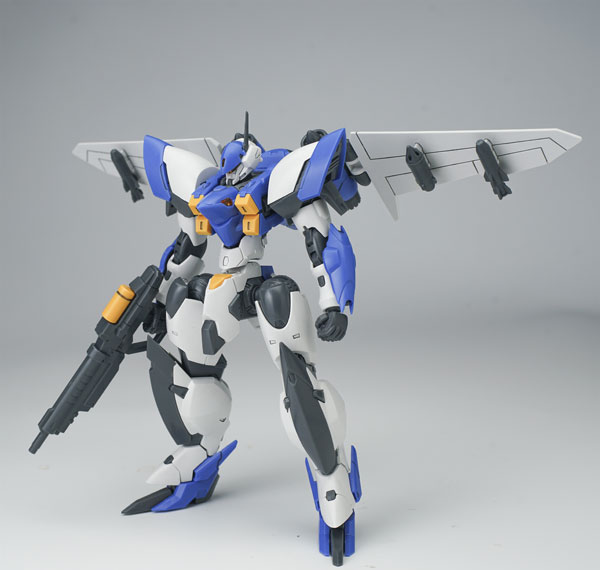 SHEIK MAINLAND ULTRA ACTION TROOPER Series Hibari 1/144 Scale Plastic Model Kit Blue x White Ver. image 1