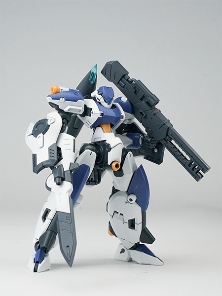 SHEIK MAINLAND ULTRA ACTION TROOPER Series Franz-alpha 1/144 Plastic Model Kit (White x Blue)
